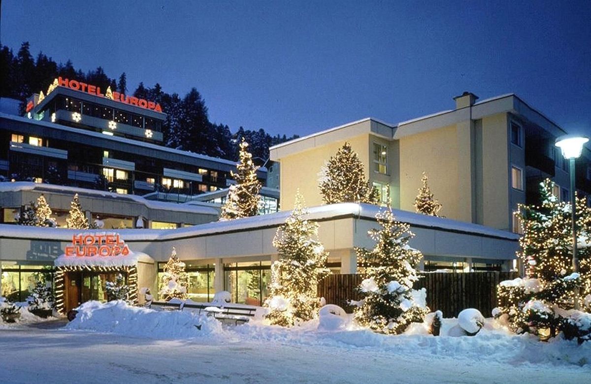 Silvesterurlaub in den Schweizer Alpen 2026/27 im Hotel Europa in St. Moritz